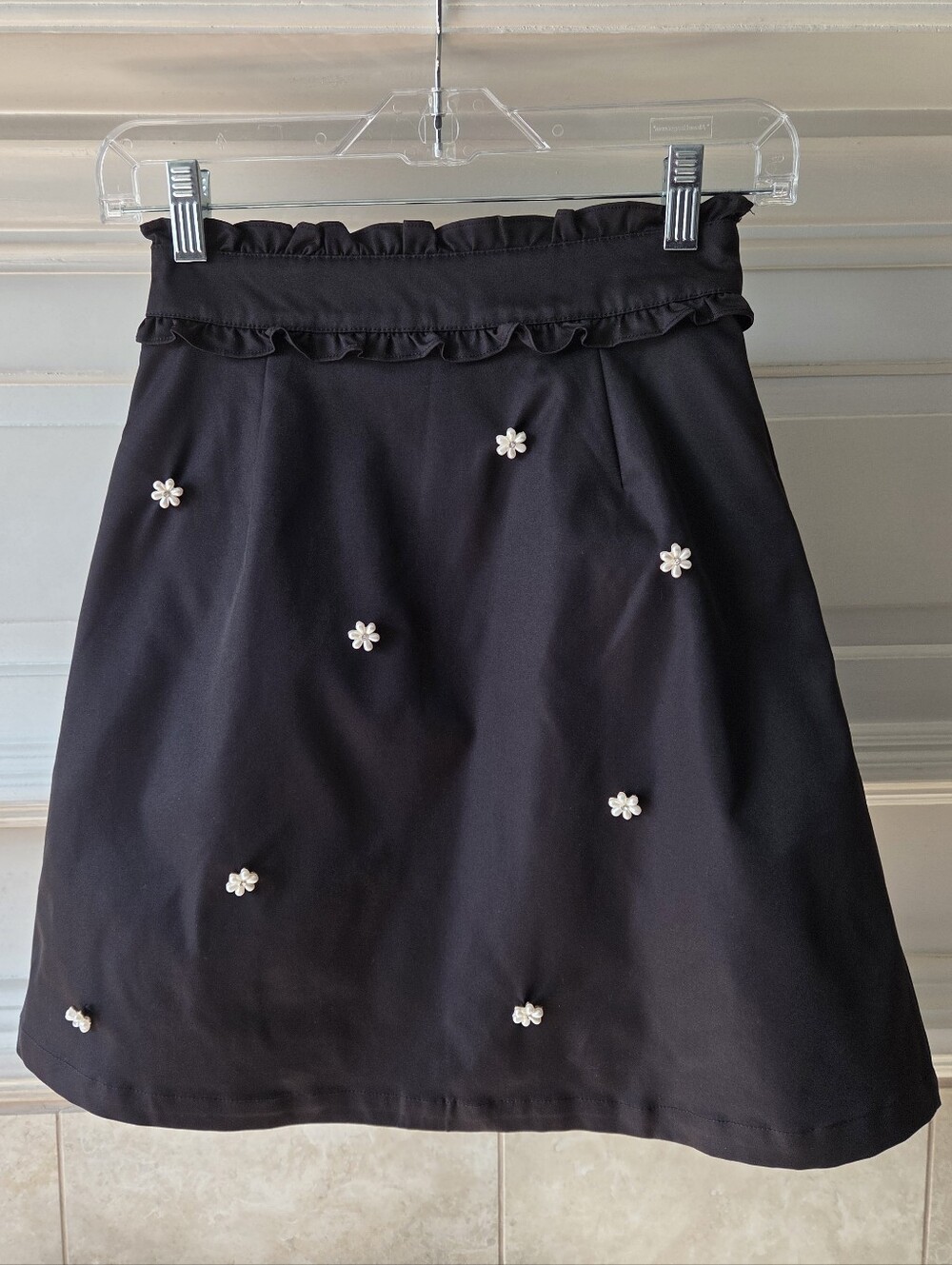 Ank Rouge Black Pearl Flower Ruffle Mini Skirt Girly Kawaii J-Fashion M